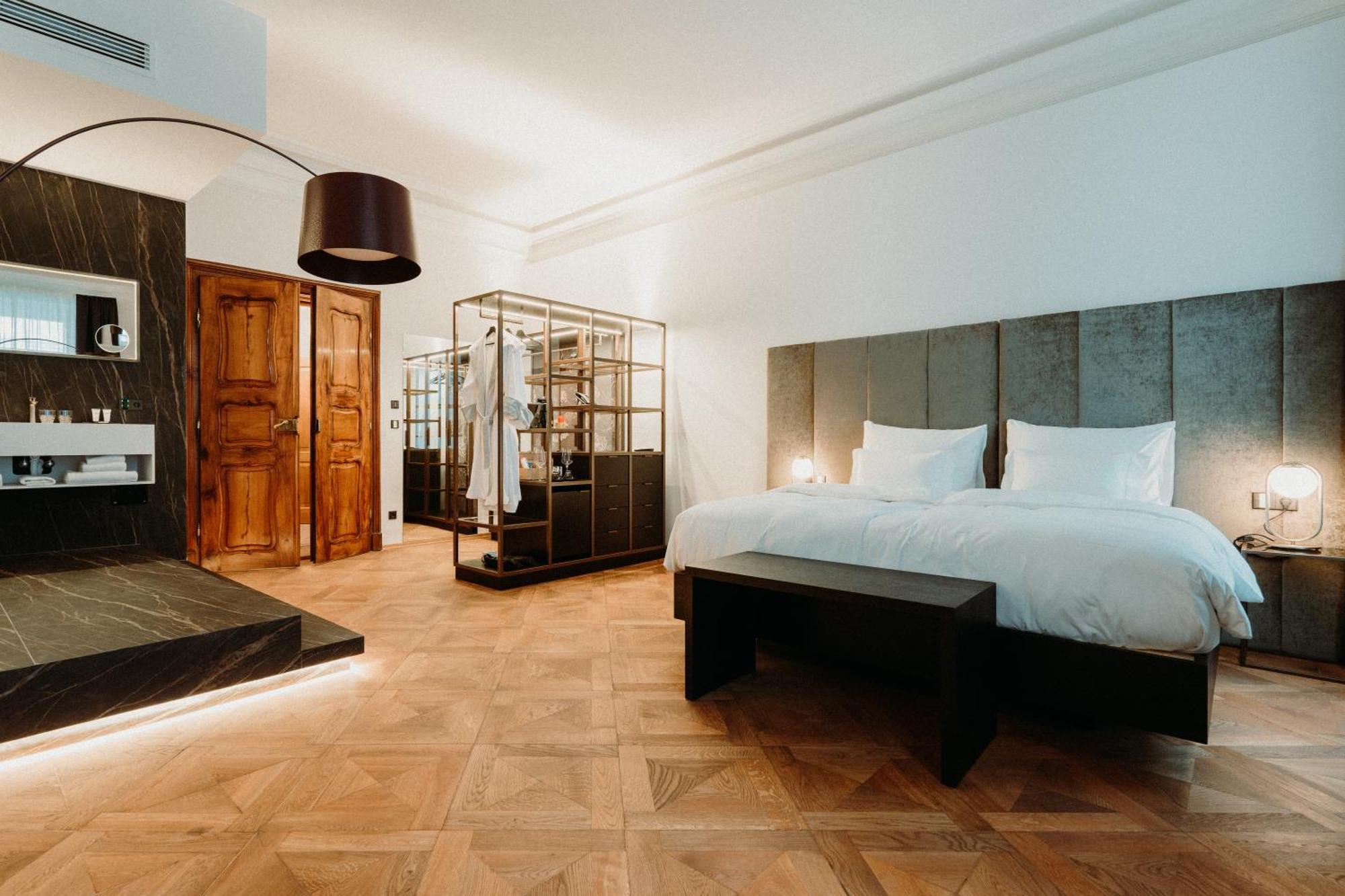 Meta Suites Historic City Living Bolzano Luaran gambar