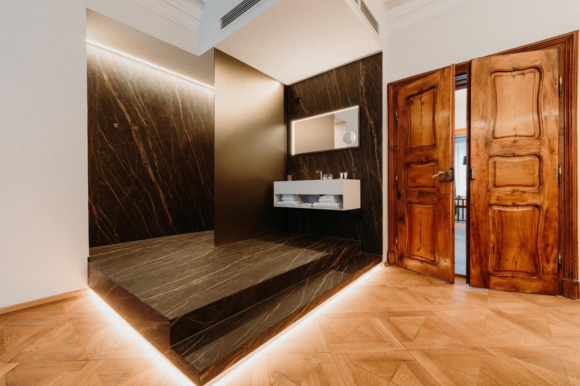 Meta Suites Historic City Living Bolzano Luaran gambar